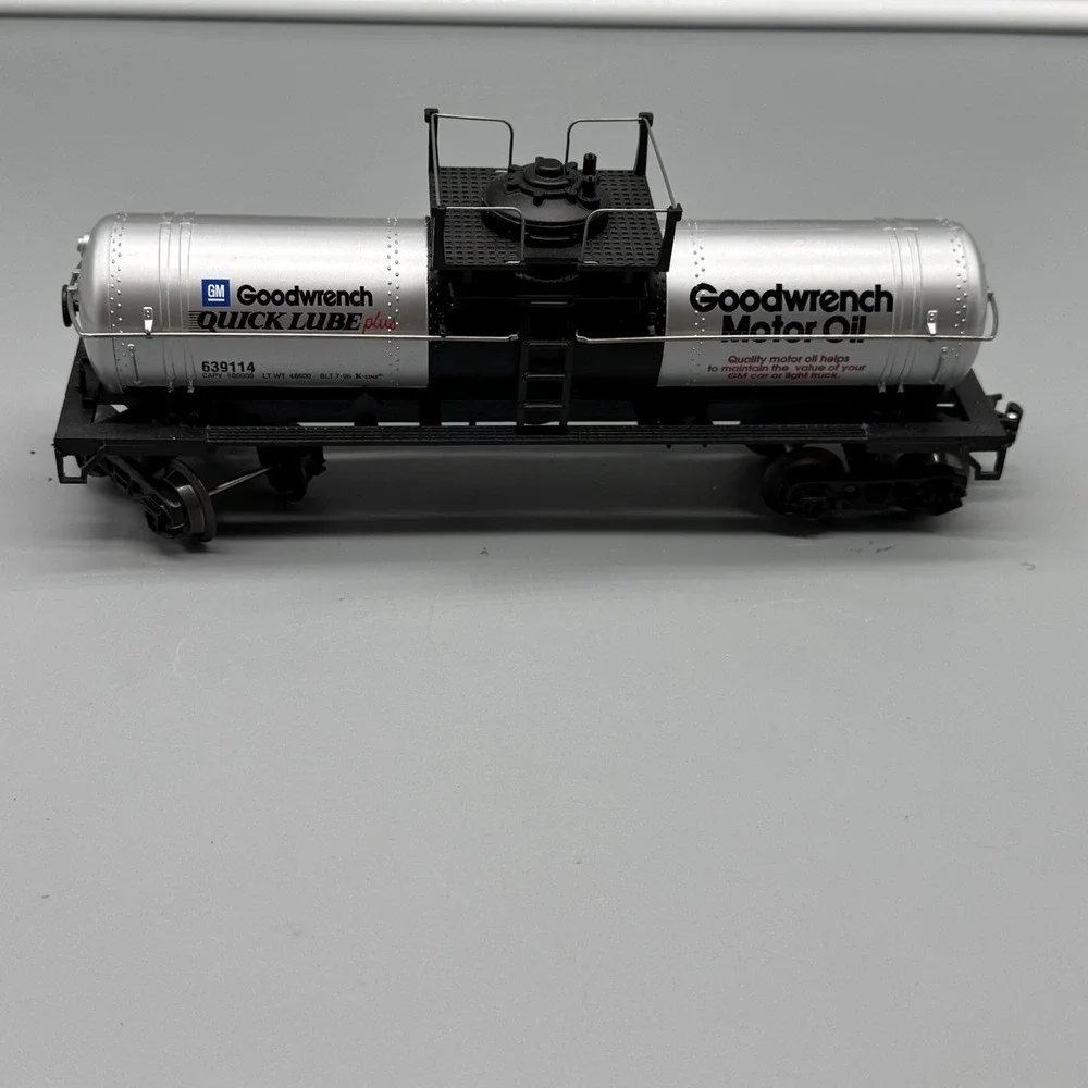 K-Line 639114 GM Goodwrench Quick Lube Plus Motor Oil Tank Car O Gauge Untested